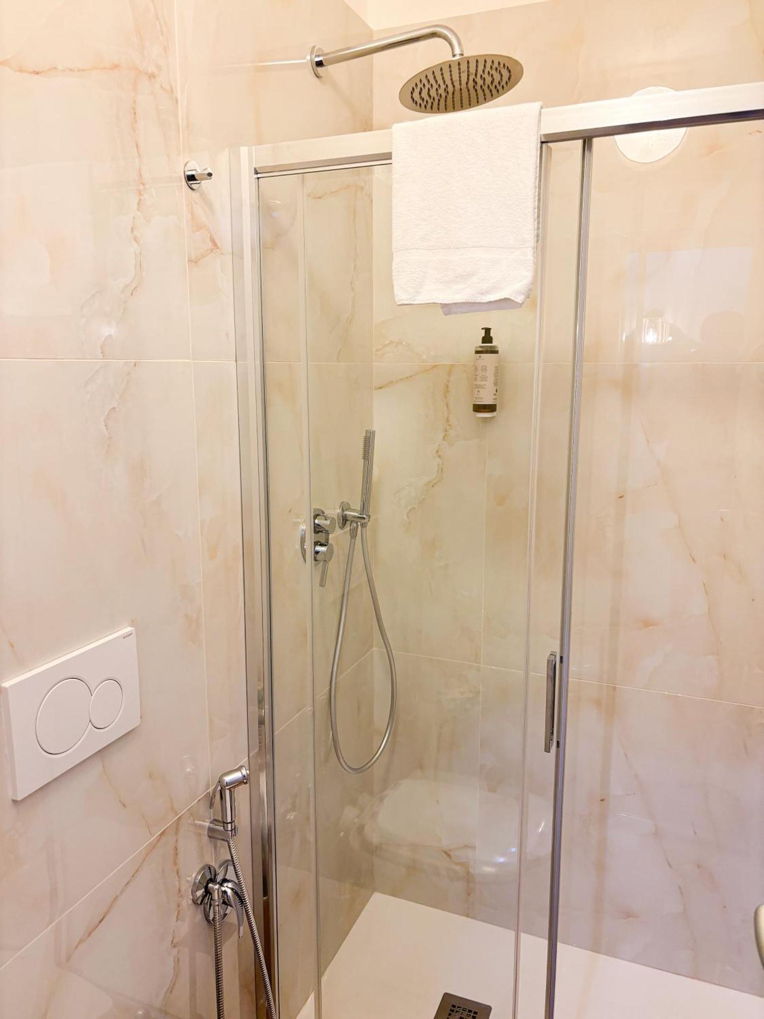 רומא San Pietro Prestige Rooms מראה חיצוני תמונה
